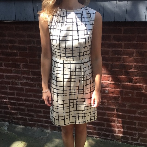 Banana Republic Dresses & Skirts - Banana Republic Dress.  6P